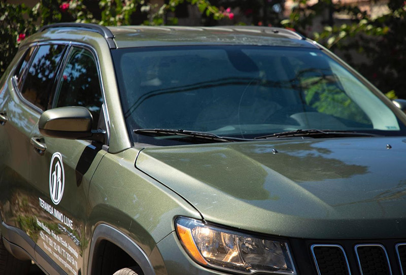 Véhicule avec chauffeur privé à Dakar – service premium Teranga Immo